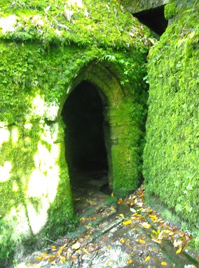 Menacuddle Holy Well